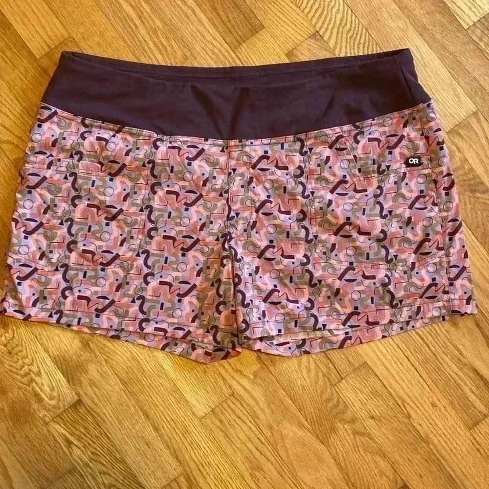 Outdoor Research Women’s Zendo Shorts Size XXL.  Multi colored abstract pattern.